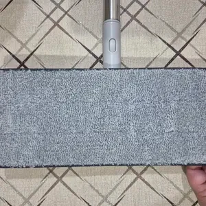 Foto de cliente: pano de microfibra colocado na base do mop